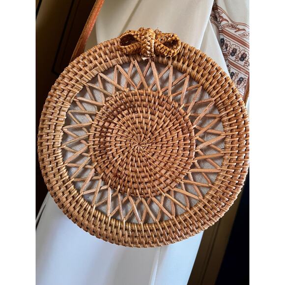 Round wicker bag, boho style - Picture 3 of 9